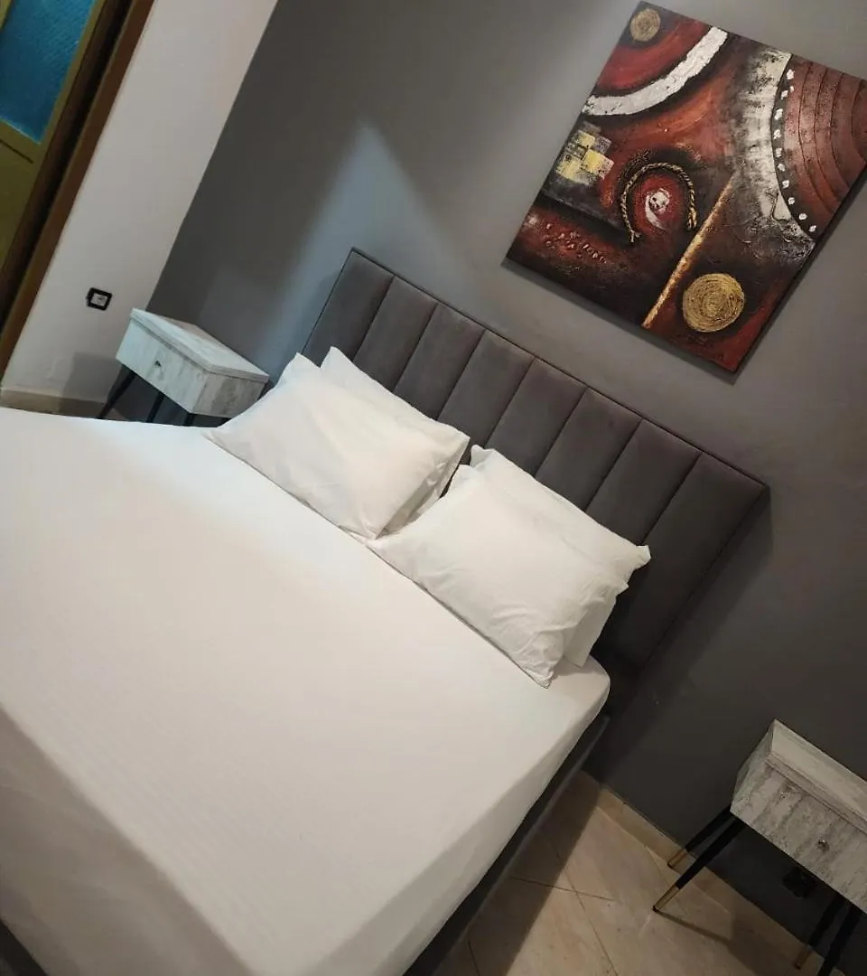 Aivi'S Hotel Ksamil 0*,