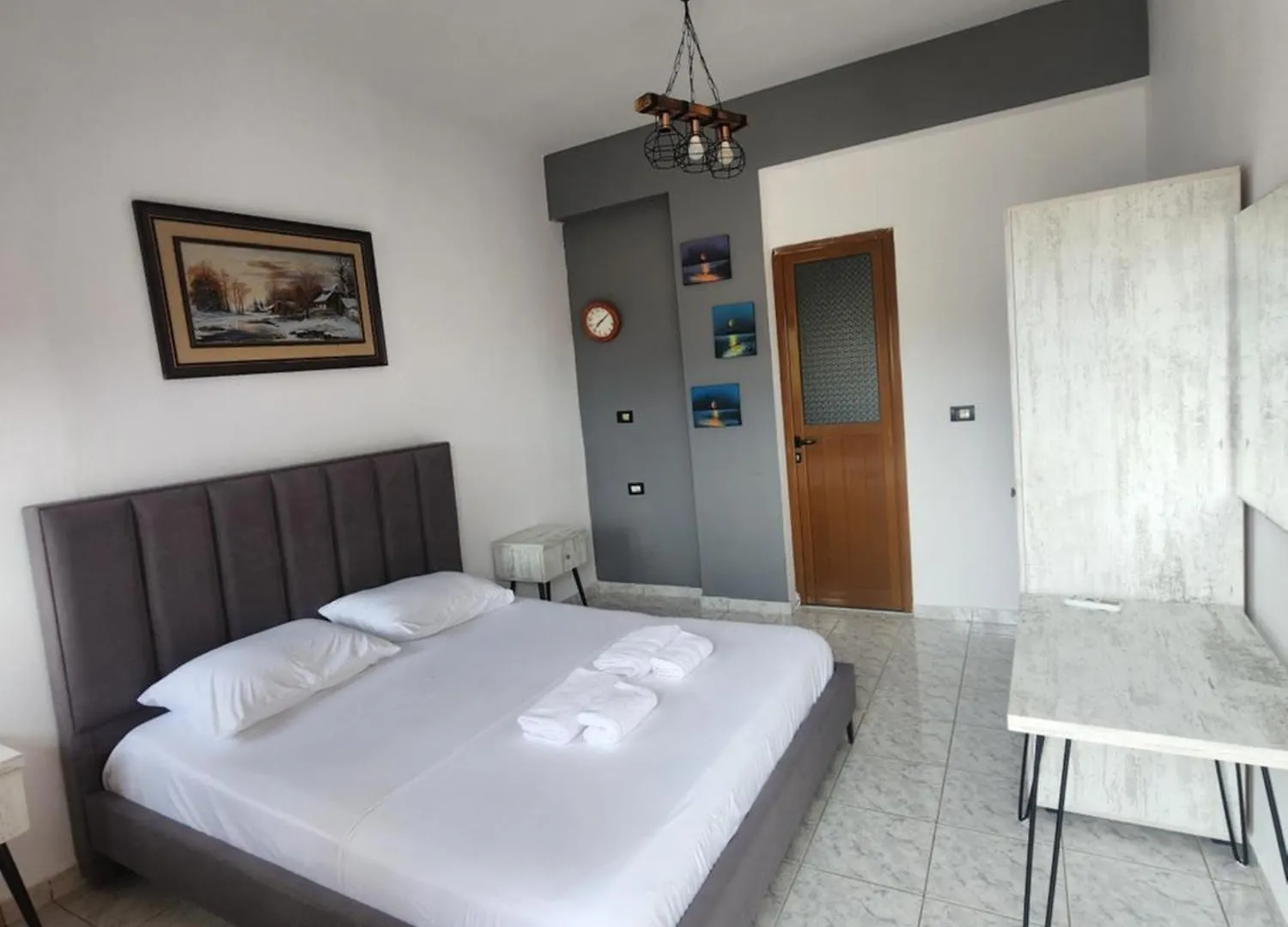 Aivi'S Hotel Ksamil